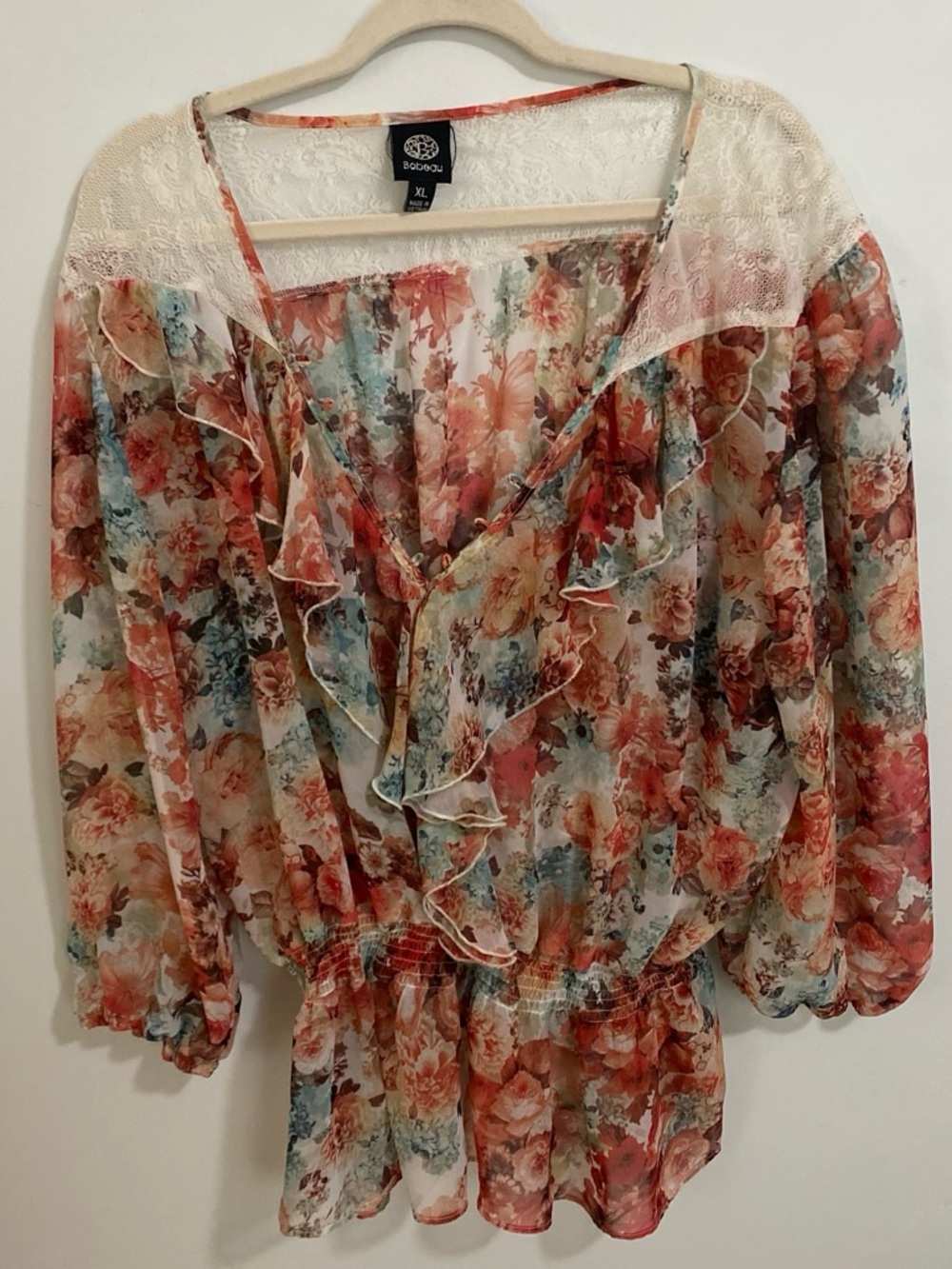 Bobeau Floral Ruffle Blouse. Size XL